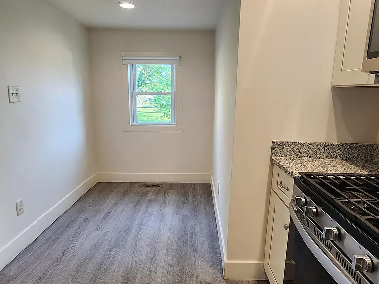 133 Alice Ann St — Photo 6