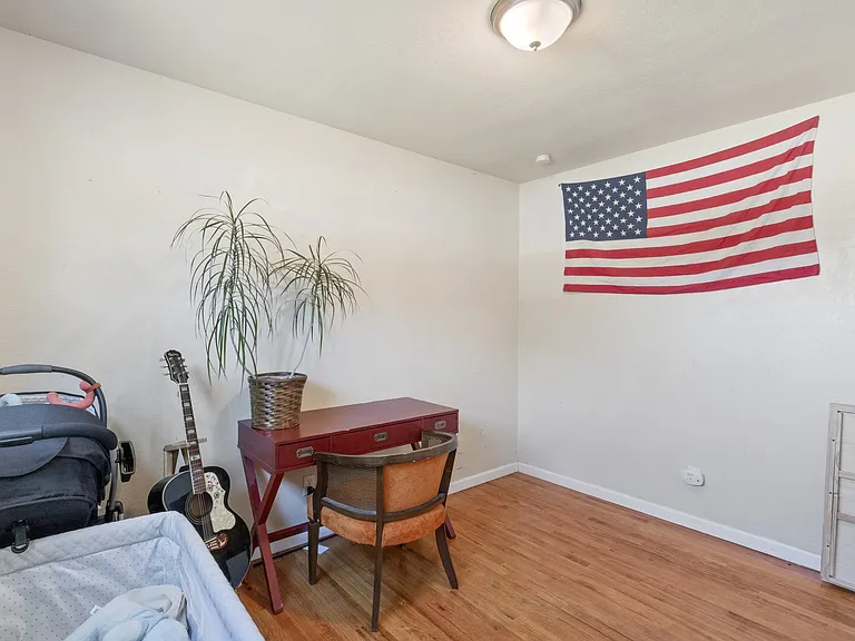 141 Sherri Dr — Photo 29