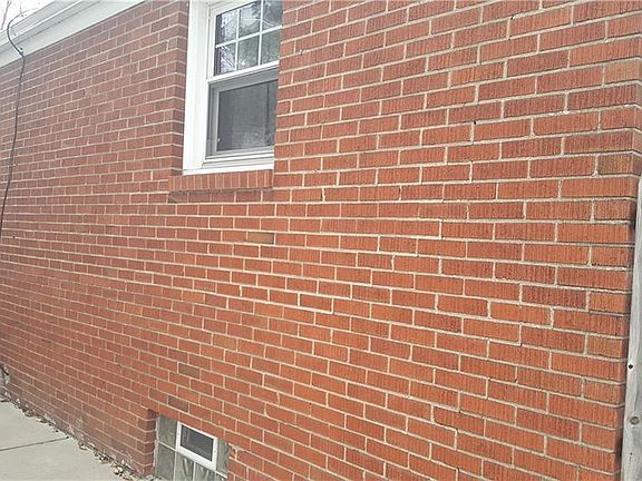 3rd image of 639 30th St