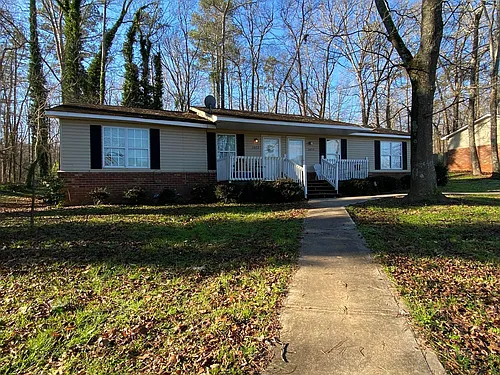 5470 Lexington Rd Photo 1