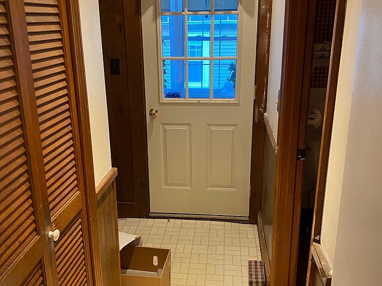 15 Roosevelt St — Photo 6