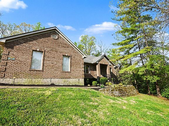 3rd image of 3623 Reemelin Rd