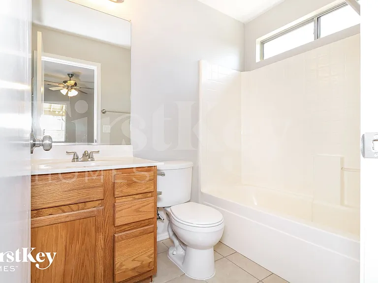 14805 W Redfield Rd — Photo 10