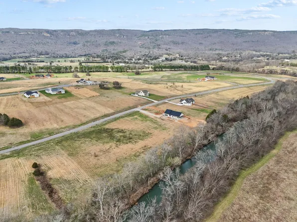 61 River Ridge Rd, Dunlap, TN 37327