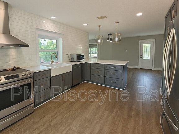 5th image of 1309 NW 89th Dr