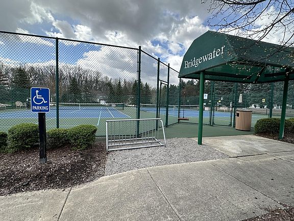 4th image of 27118 Walloon Way