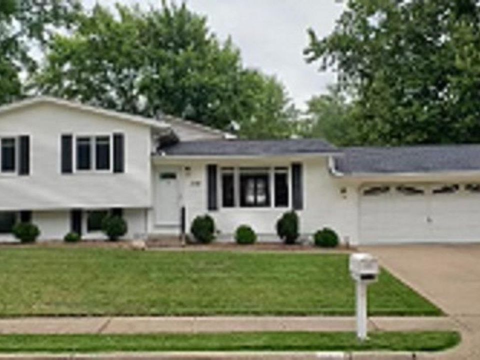 5817 Hillandale Rd, Davenport, IA 52806 Zillow
