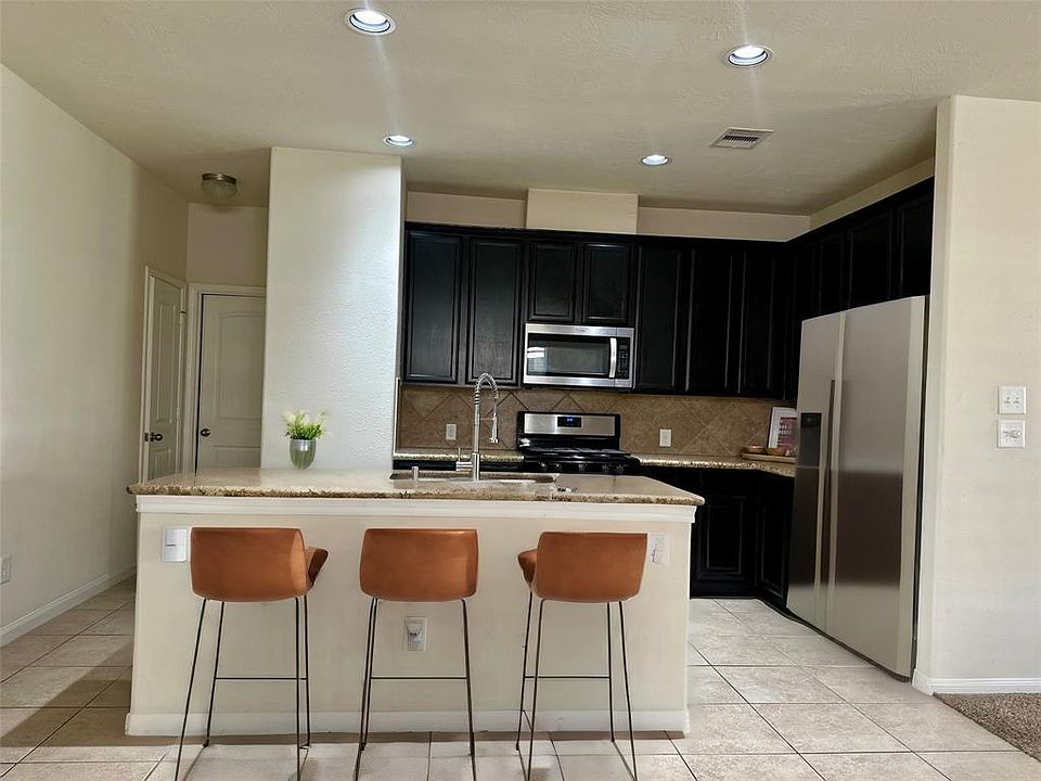 1st image of 30619 Gardenia Trace Drive