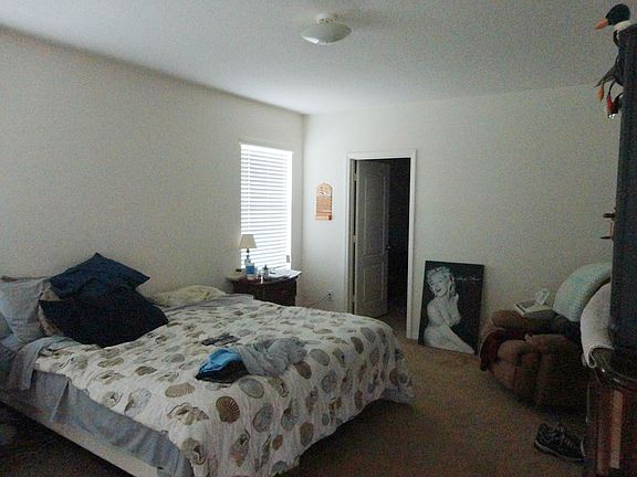 5th image of 3200 Queen Alexandria Dr