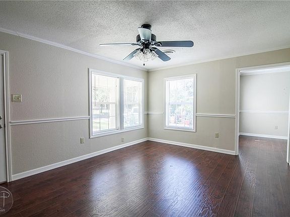 5th image of 1761 Chestnut St