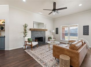 204 Greystone Dr, Hewitt, TX 76643