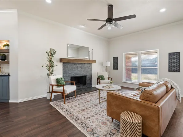 204 Greystone Dr, Hewitt, TX 76643