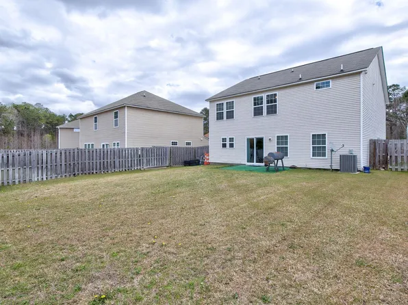 1371 Green Turf Ln, Elgin, SC 29045