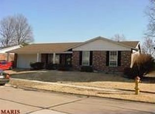 3818 Hirondelle Ln, Florissant, MO