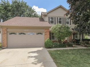 637 Primrose Ln, Schaumburg, IL 60194