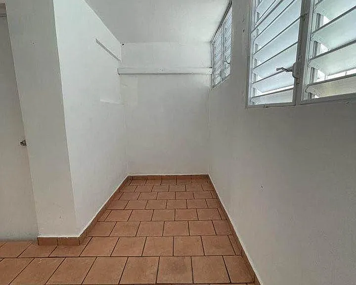 Unit Photo