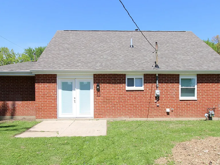 1889 Aztec Dr — Photo 18
