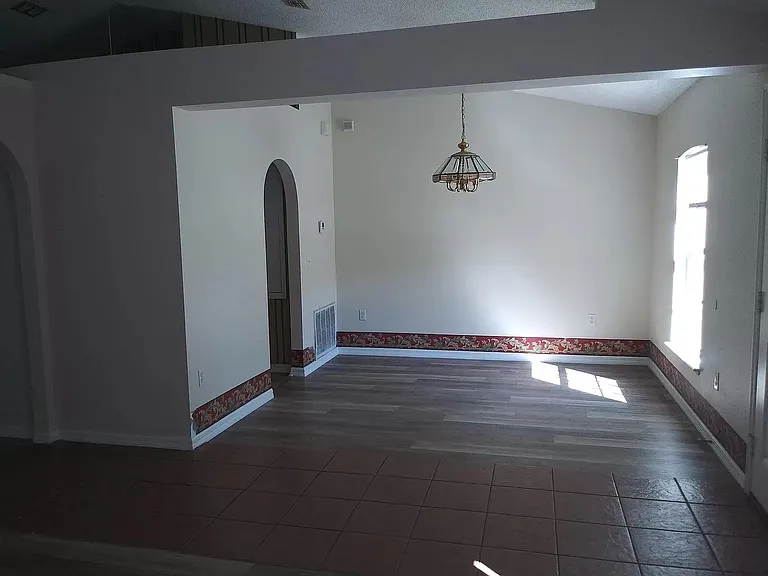 14169 Spring Hill Dr — Photo 9