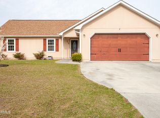 238 Parnell Rd, Hubert, NC 28539