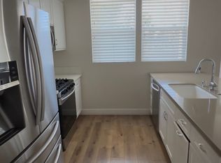 920 Chestnut Ave #2, Carlsbad, CA 92008