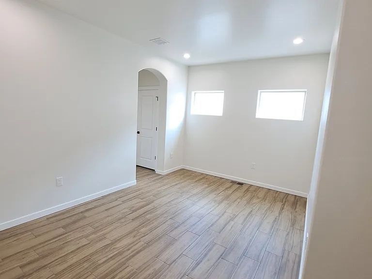 1263 Mission Nuevo Dr #1-4 — Photo 23