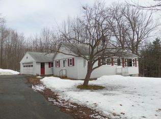 27 Warren St, Bridgton, ME 04009