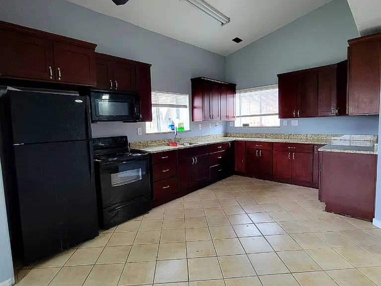 1136 W Elba Ave S #2 — Photo 5
