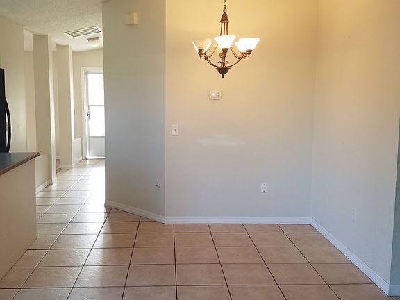 3rd image of 2688 Sweet Springs St