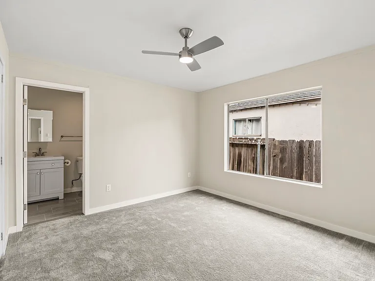 153 Dahlia Ave — Photo 13