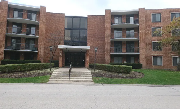 1605 E Central Rd #322C