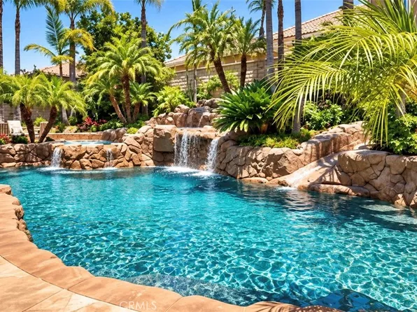 2 Roosevelt Dr, Coto De Caza, CA 92679