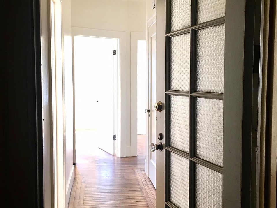 1st image of 4138 Webster St APT 5
