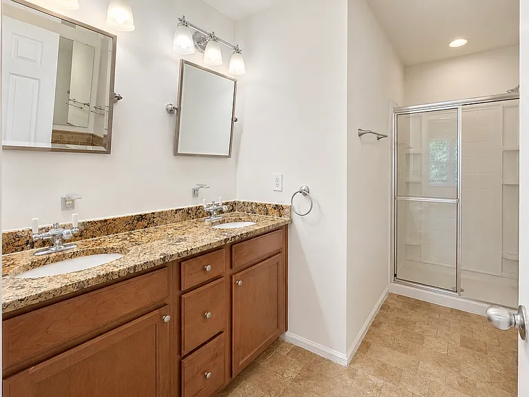 518 Sawcut Ln — Photo 12