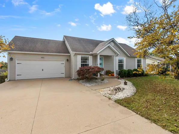 1823 Ridge Rd, Jackson, MO 63755