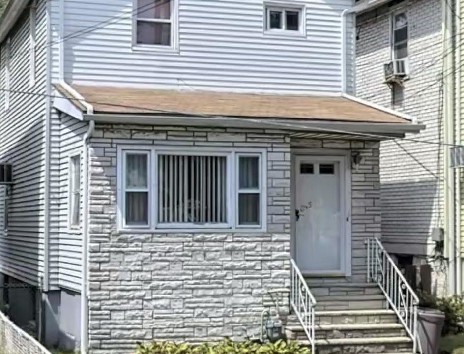 1st image of 345 Weart Ave