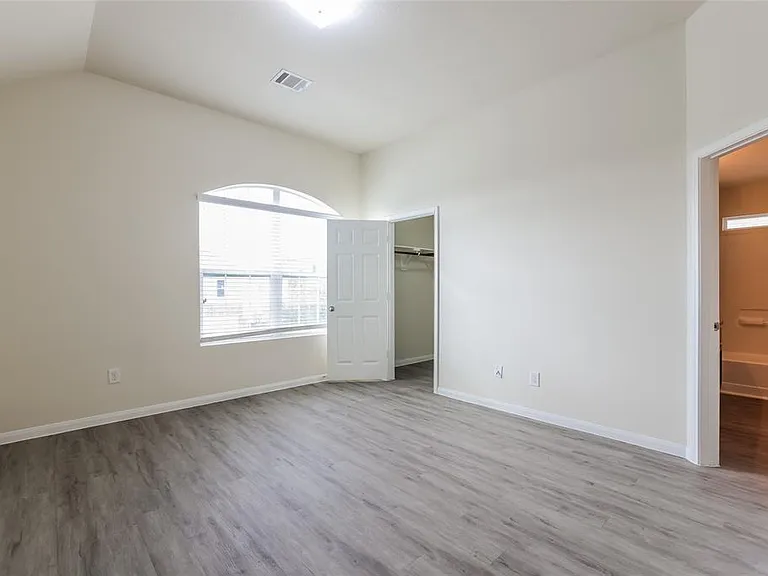 5814 Northern Oak St — Photo 7