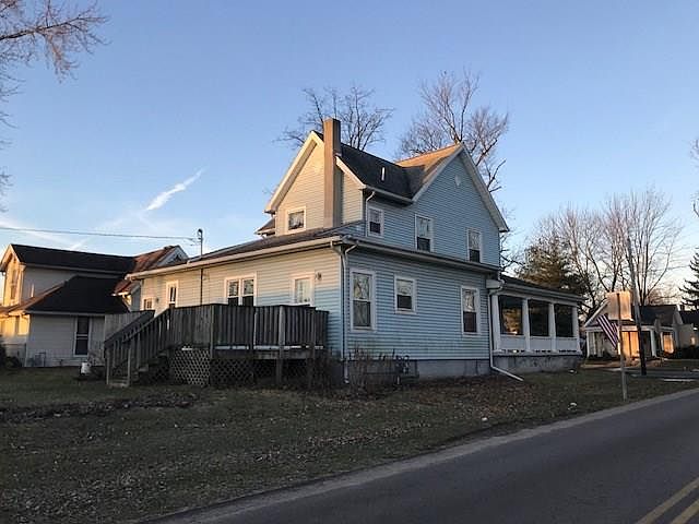 2nd image of 214 Parke Ave