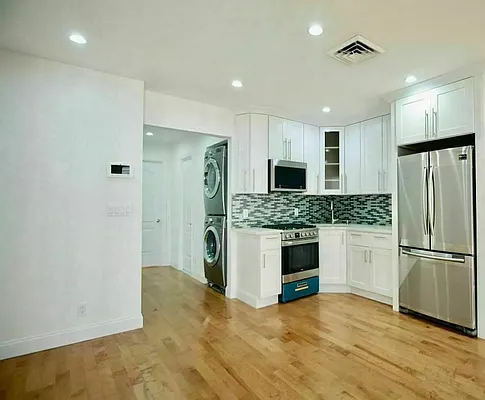 Rented by Corcoran | media 2