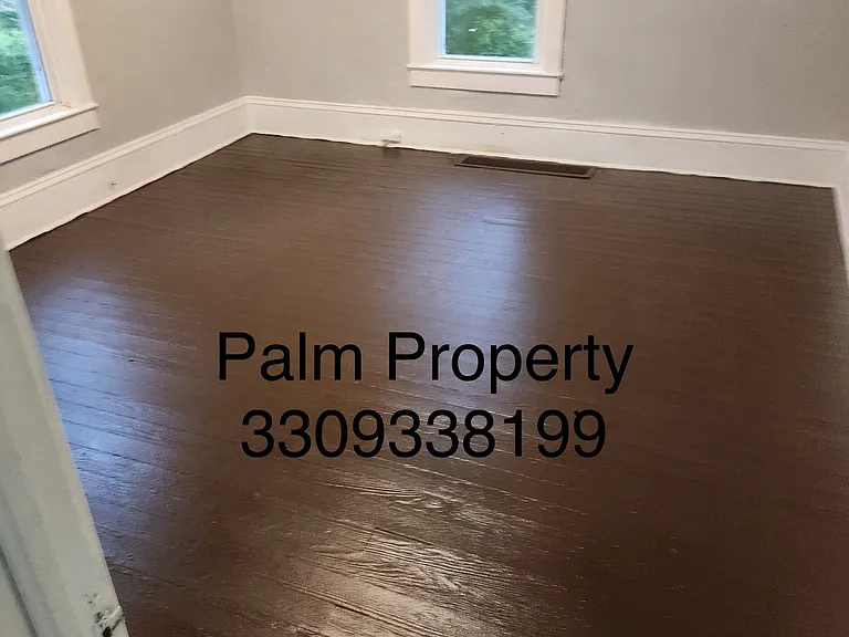 1933 Harvey Pl SE — Photo 2