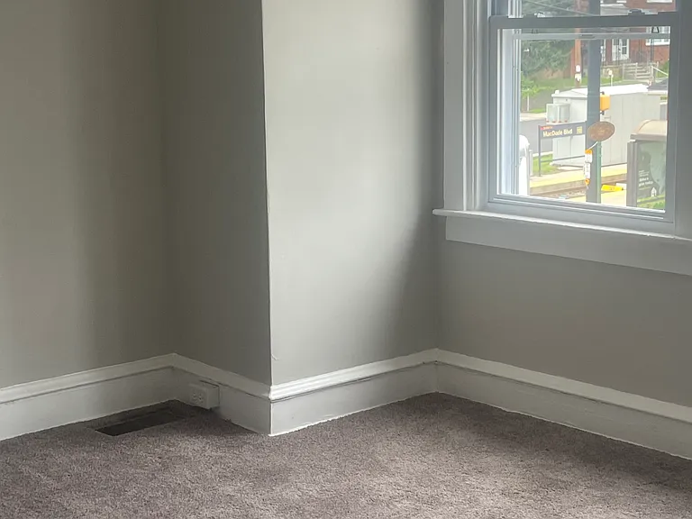946 Macdade Blvd #1B — Photo 4