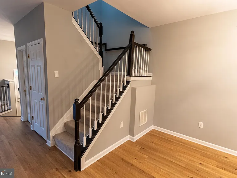 2403 Baikal Loop — Photo 23