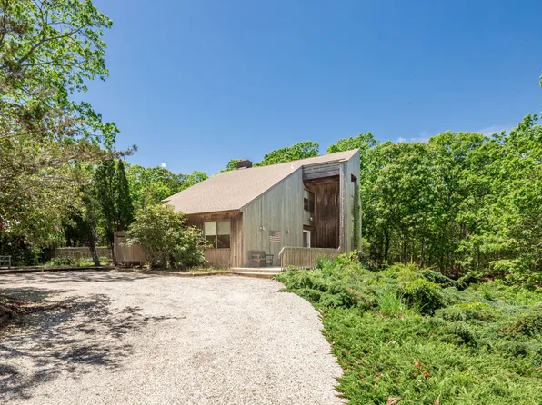 16 Devonshire Ln, Amagansett, NY 11930
