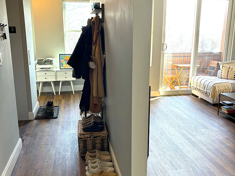 408 E 8th St #3 — Photo 15