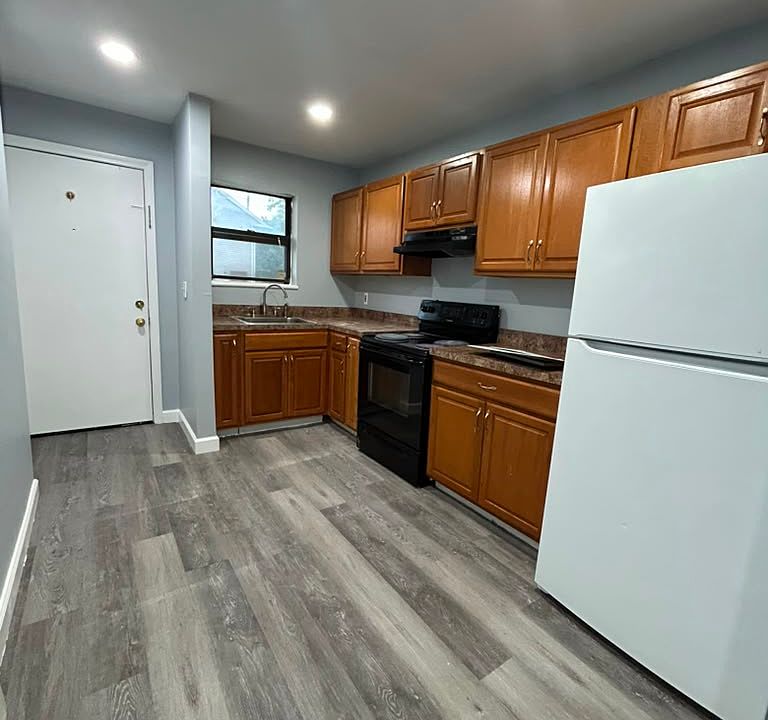 1st image of 250 Fairmont Ave #250