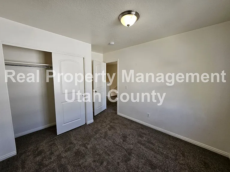 491 N 1235 W — Photo 16