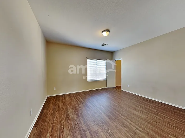 13240 W Watson Ln — Photo 19