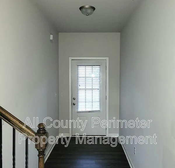 3796 Prospect Point Dr — Photo 2