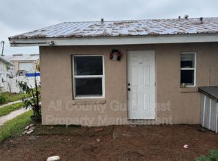 2416 10th St W, Bradenton, FL 34205