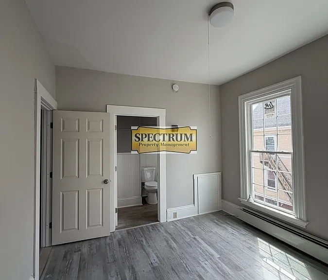 25 Winter St #4 — Photo 7