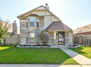 2118 Lakecrest Dr, Moore, OK 73170